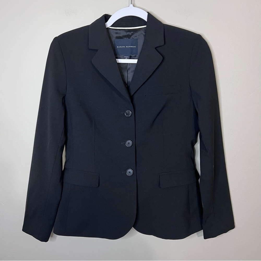 Banana Republic Women’s Black Wool Blazer size 2
